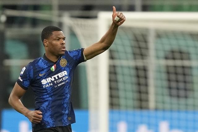 埃斯波西托, 罗缺席, 接受了采访